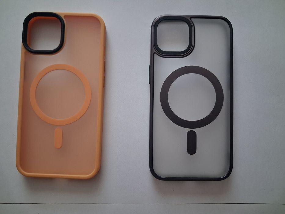 Чехол на iPhone 13