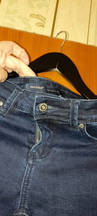 Джинси на підлітка.одні зимові одні літні.