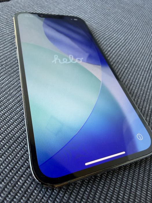 Iphone 13 pro + etui