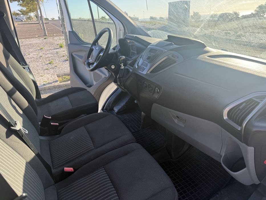 Ford Transit Custom 9 Lugares - 102.000km - Nacional - Impecável