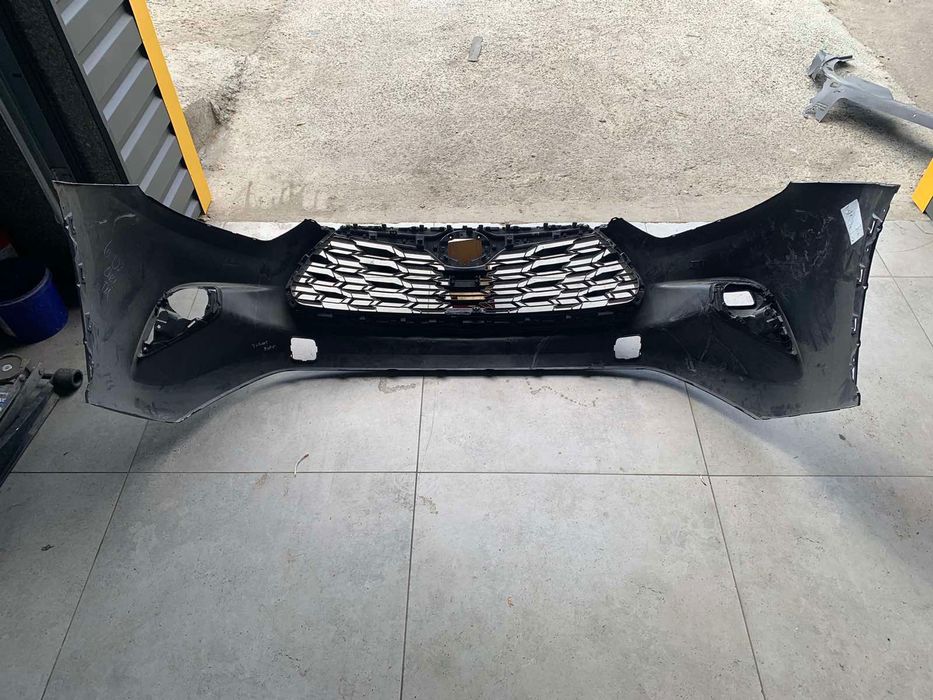 передній бампер Toyota Highlander 2019- бу оригінал