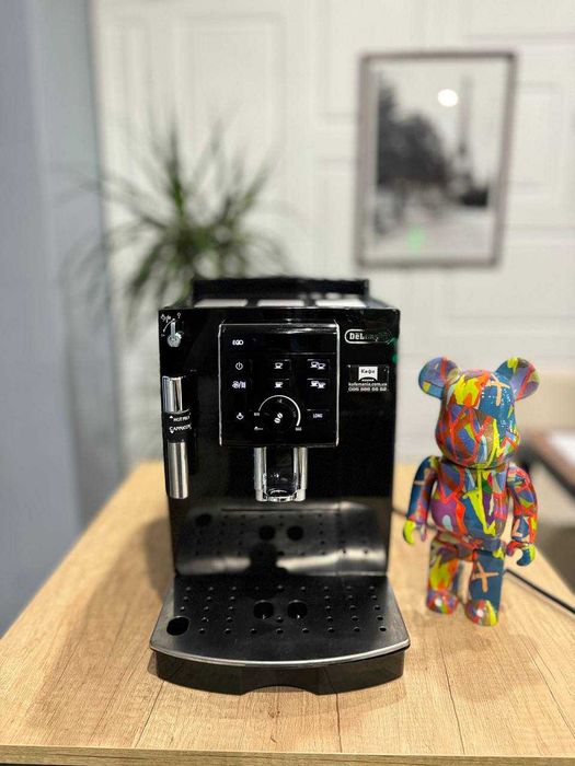 Кофемашина DeLonghi ECAM 13.123