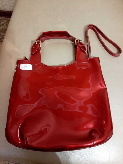 Супер Сумка красная натуральная 
 большая лаковая Италия дешево