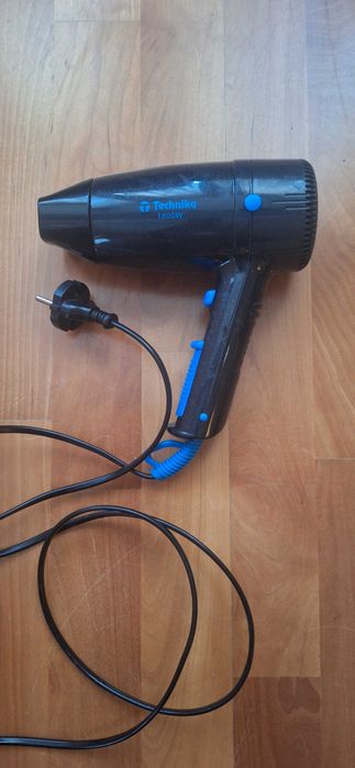 Продам Фен Technika 1800w 225 грн