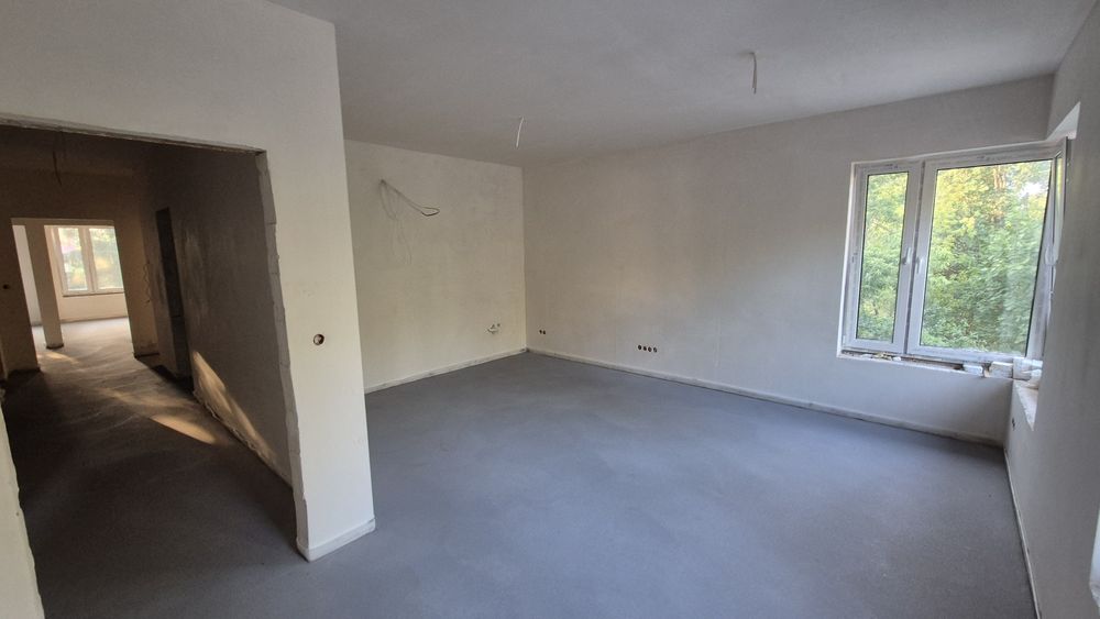 Lokal 130m  na I piętrze