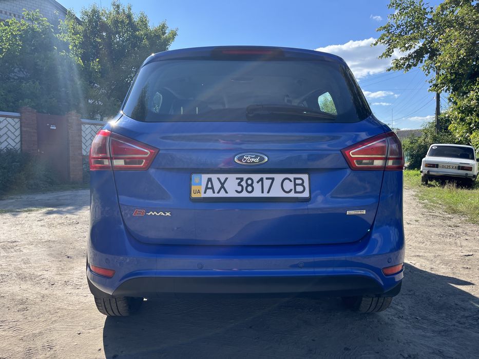 Продам Ford B-max 2013
