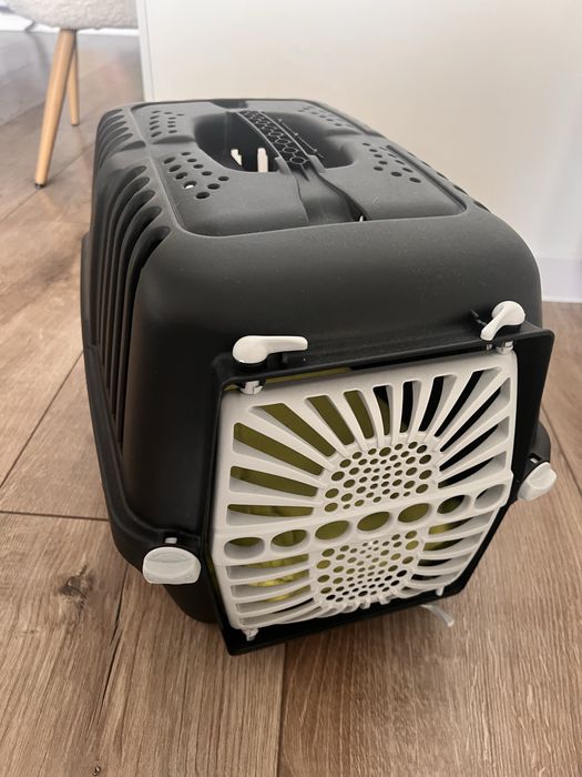 Продам переноску маленьку