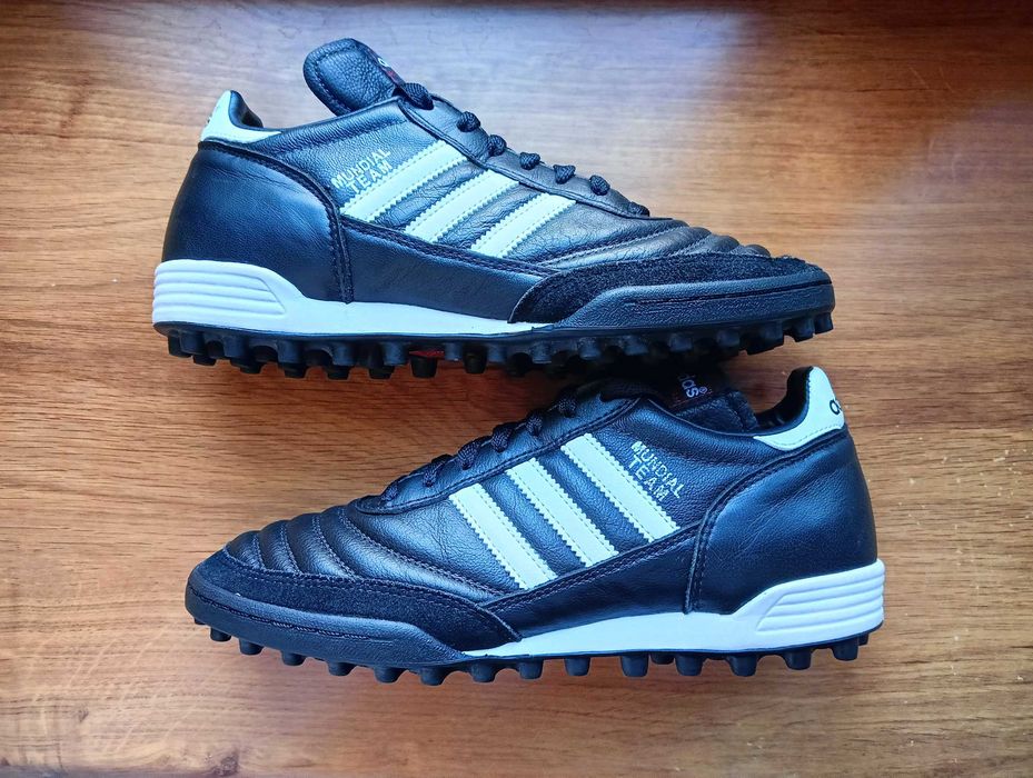 adidas mundial team - Купить футбольную экипировку - Цена на OLX.ua