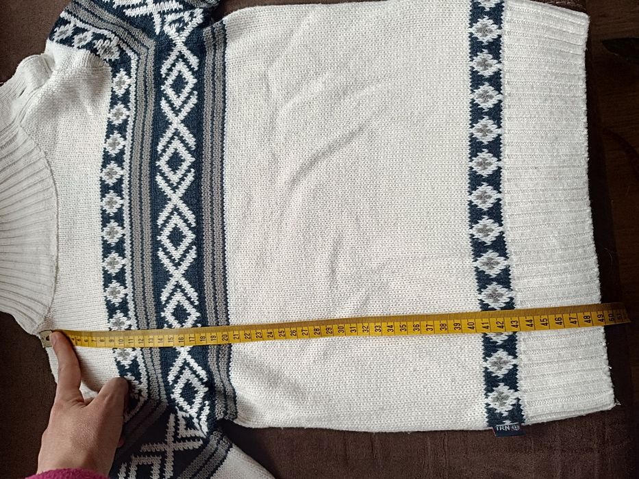 Sweterek chłopięcy Terranova r. 116-122 cm / 6-7 lat