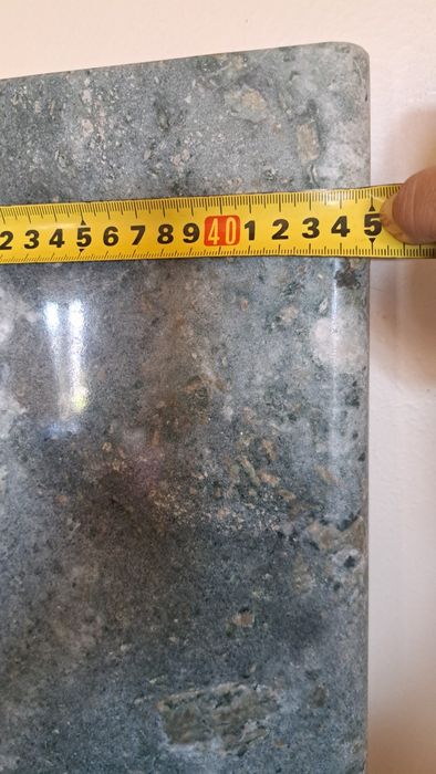 Pedra mármore com acabamentos