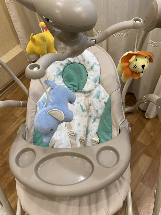 Колиска-гойдалка Carello Nanny укачивающий центр