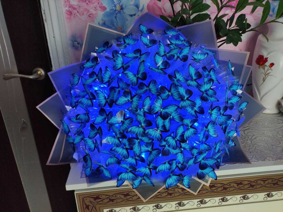 Букети з метеликів, ромашок, квіти 21-101шт  Букет из бабочек, ромашек