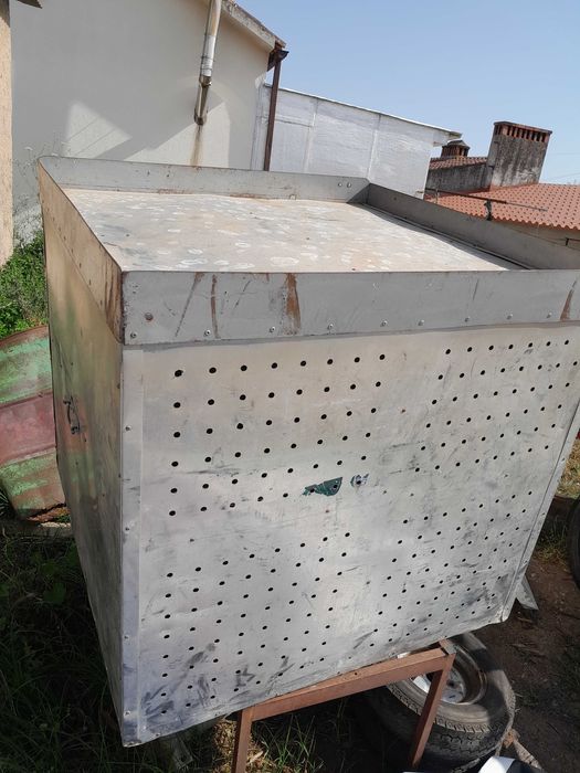 Caixa transportadora de caes