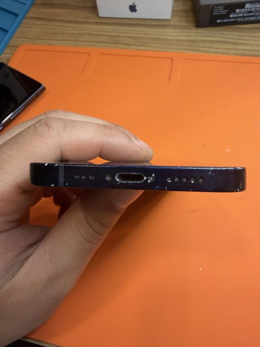 iPhone 12 64 GB (usado)