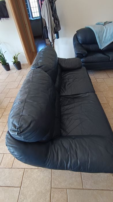 Vendo Sofás em Pele