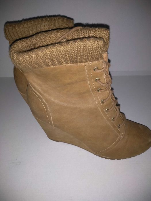 Buty Bershka koturny 39 rozmiar