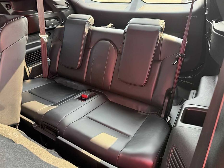 Mitsubishi Outlander PHEV SEL      2023