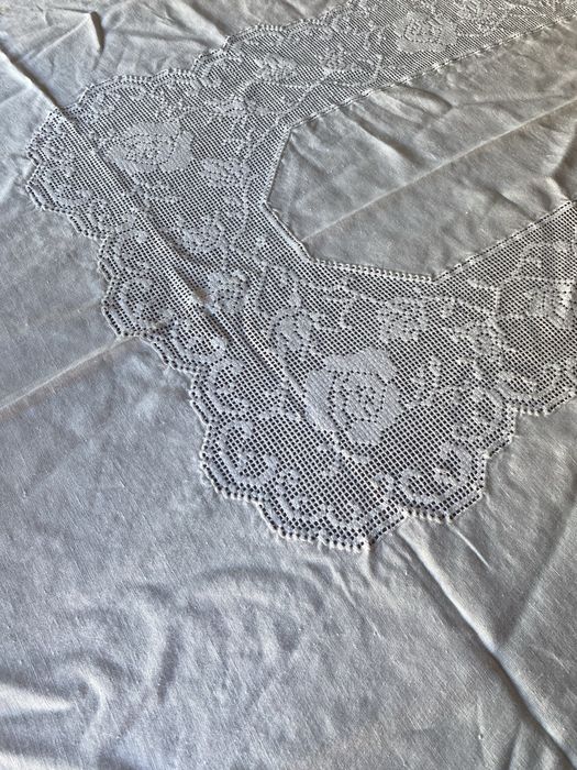 Embroidered Tablecloth64738901217795123