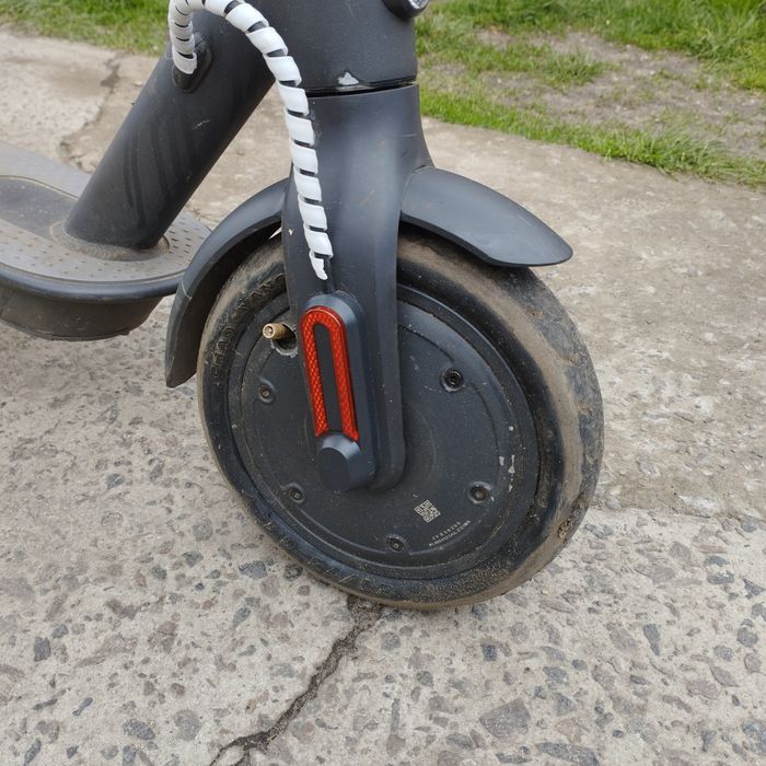 Продаю електро самокат ксяомі