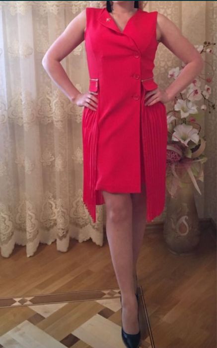 Жіночі сукні плаття на дівчат