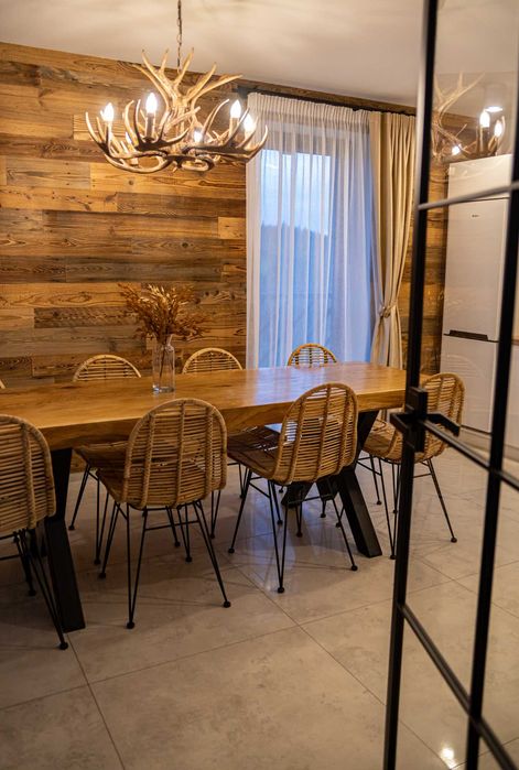 Stare deski panele boazeria drewno meble wystrój wnętrz deski panele