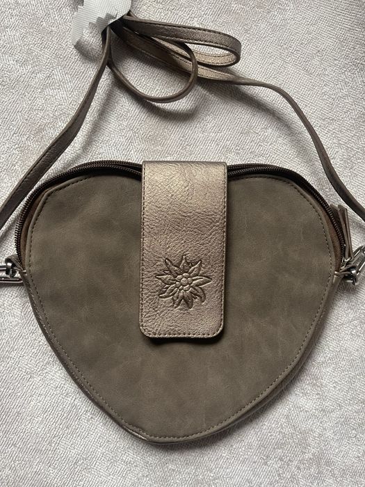 Стильная сумочка  First Class