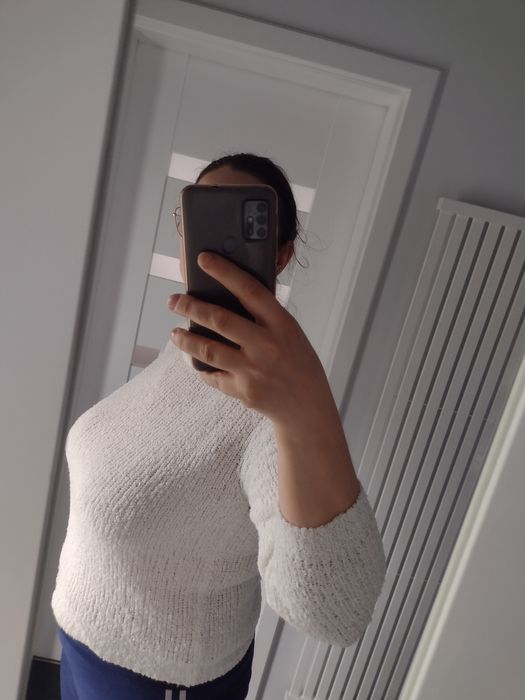 Biały sweterek rozm 42/44