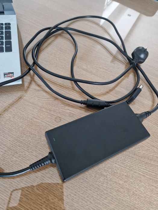 Laptop dell G15 5515 ryzen 5 5600 H gamingowy szary