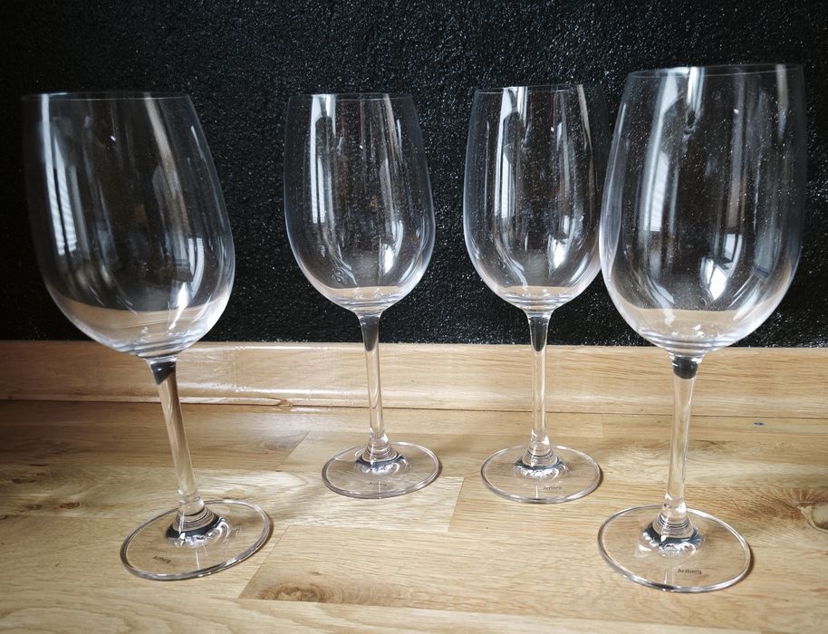 Nowe kieliszki Arzberg Move do wina Bordeaux 550ml zestaw 4szt