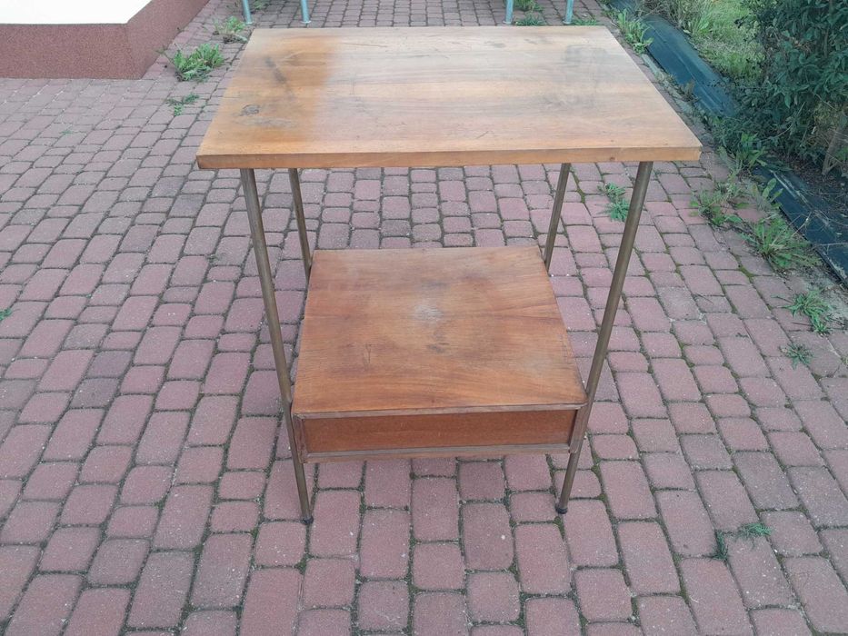 Stary stolik telewizyjny, radiowy, PRL, proj. Mieczysław Puchała?