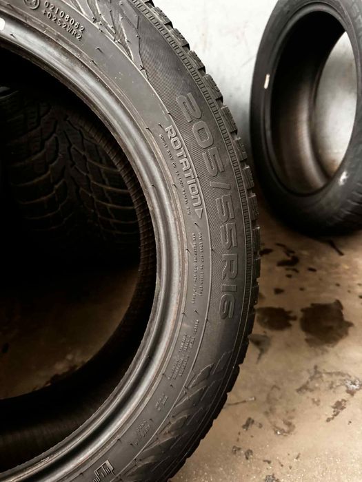 Nokian WR Snowproof 205/55R16