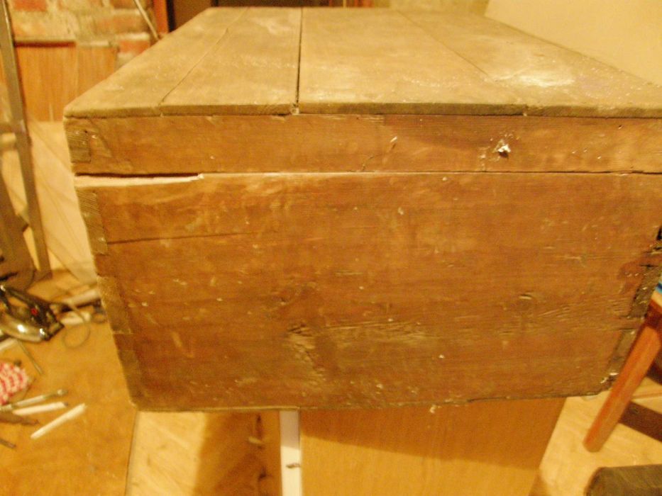 Skrzynia drewniana .