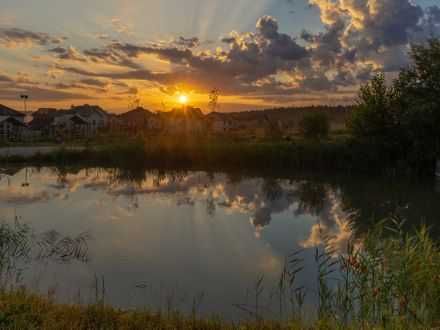 Продам ділянку 20 сот в котеджному містечку HOME RESORT