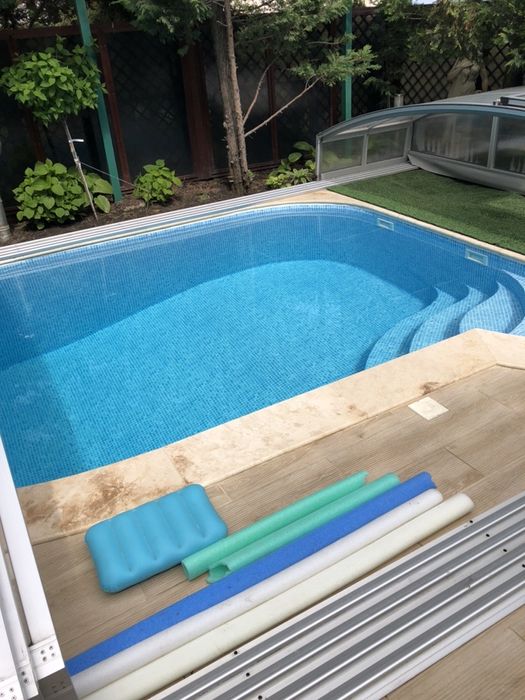 Обслуживания бассейнов ремонт и строительство.