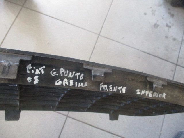 Grelha do Pára-Choques da Frente FIAT Punto Van (199_)