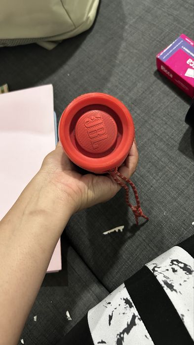 Jbl coluna Vermelha pouco usada