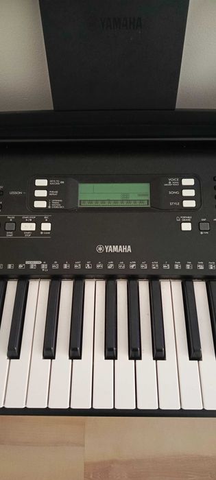 Keyboard Yamaha PSR-E373