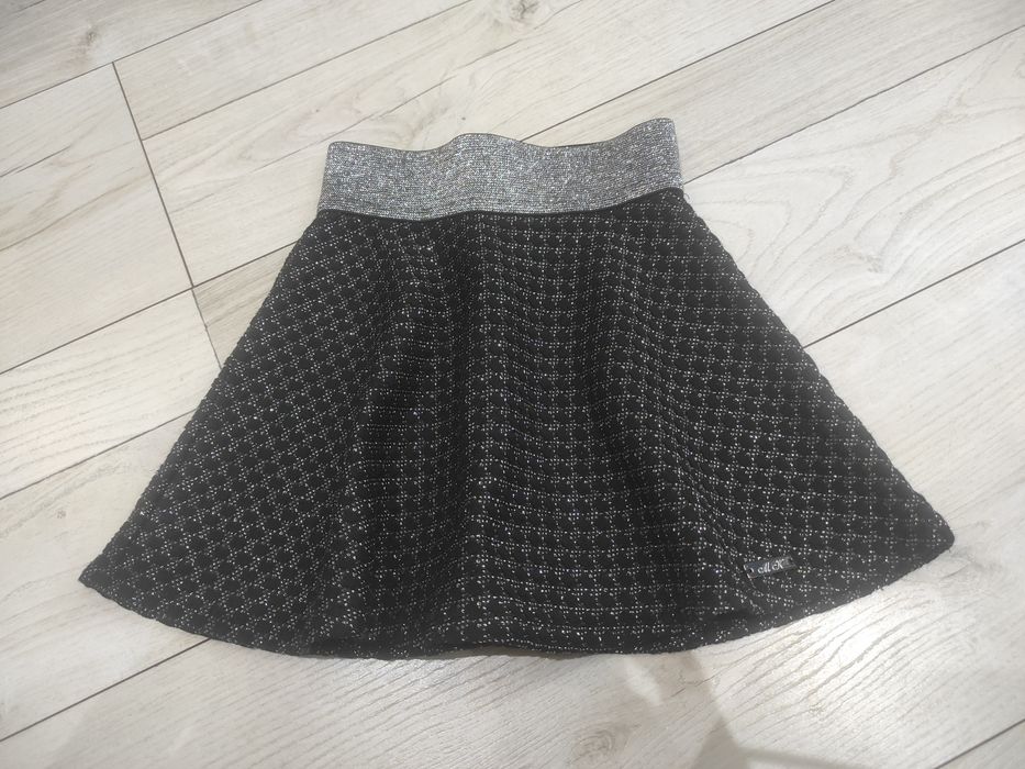 Połyskująca spódniczka na gumie