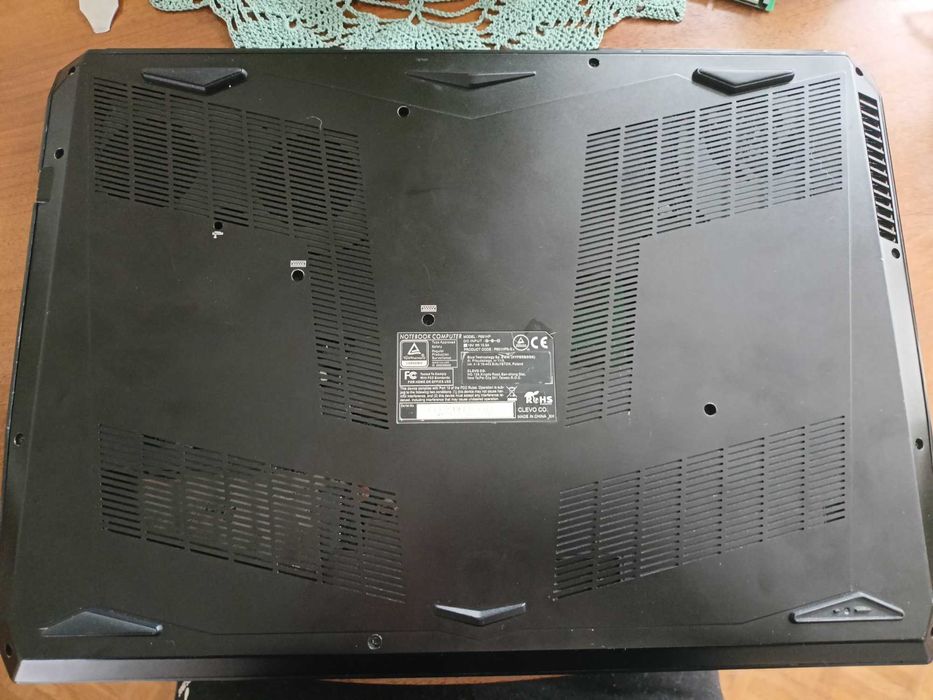 Laptop Hyperbook SL503VR i7-7700hq, GTX 1060, 16GB RAM ddr4.uszkodzony