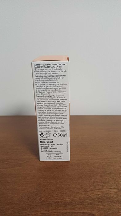 Eucerin SPF 50+ Ultra lekki krem do opalania Hydro Protect