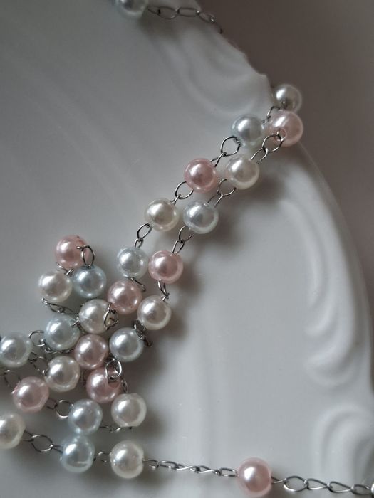 Delikatny, perłowy różaniec