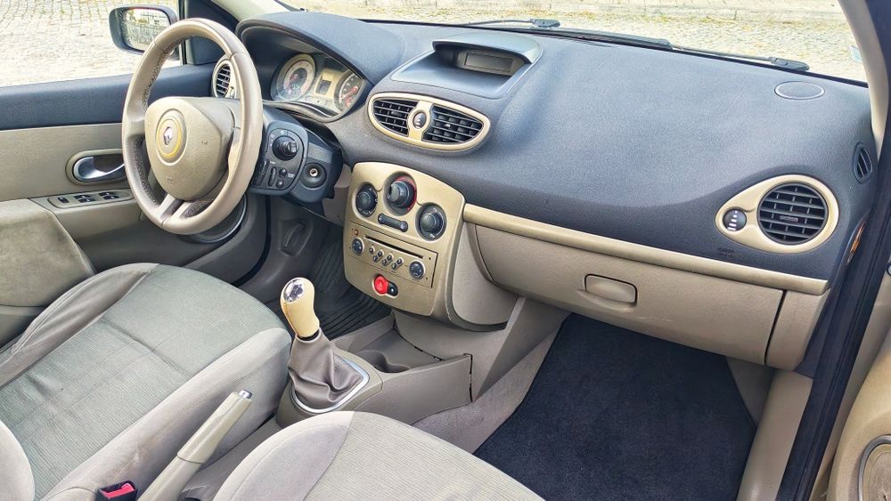 Renault Clio 1.2 Luxe Dynamique - TOPO DE GAMA