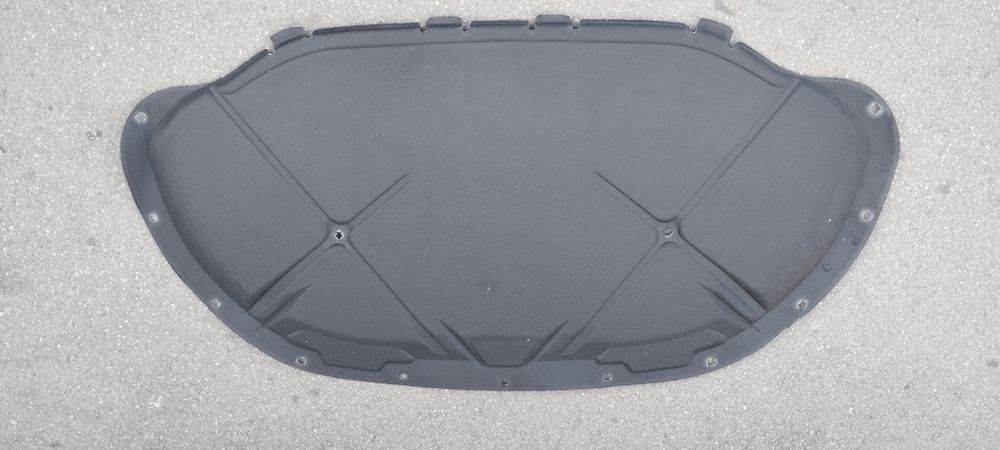 Шумоізоляція капота VW Passat b7 b6 Jetta Audi Octavia Superb Caddy To