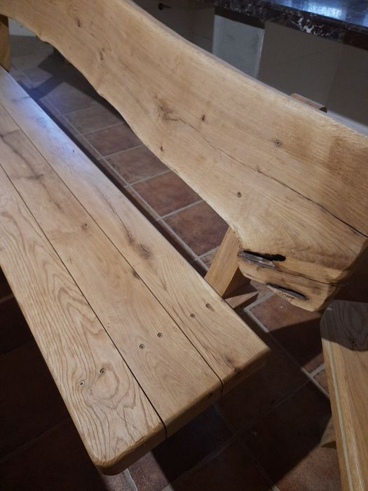 Продам стіл  дубовий з лавками