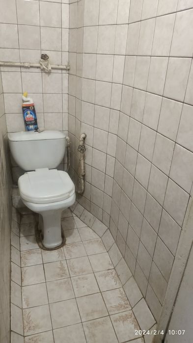 Продам З-х к. кв-ру  р-н Баварии 4/9