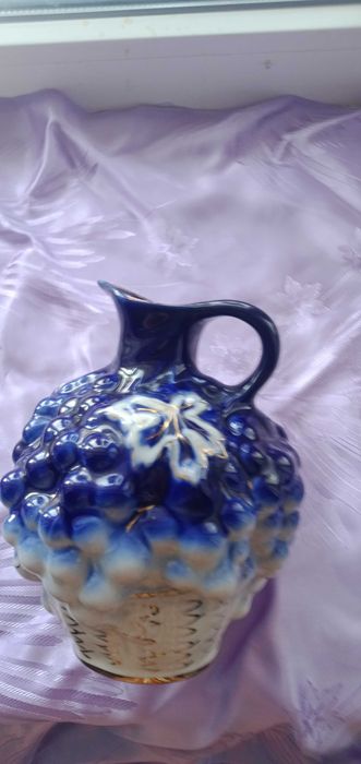 Оригинальный графин фарфор то для сока или вина"Виноградная гроздь"