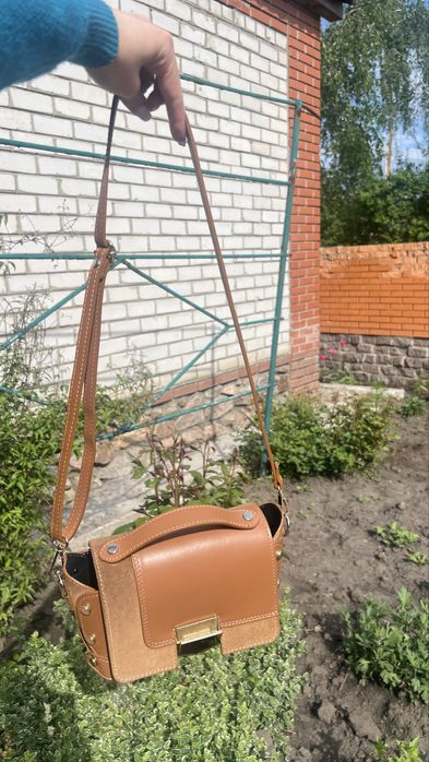 Жіноча сумка із натуральної шкіри