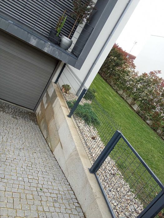 Painel vedação verde cinza branco