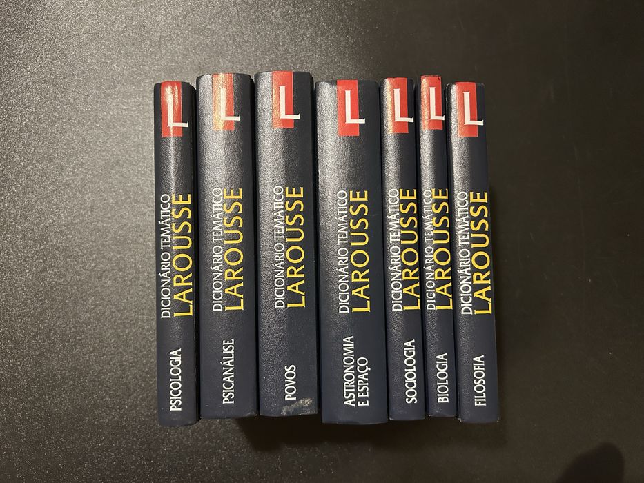 Conjunto / Coleção de 7 Dicionários Temáticos Larousse