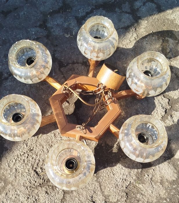 Żyrandol mosiężny